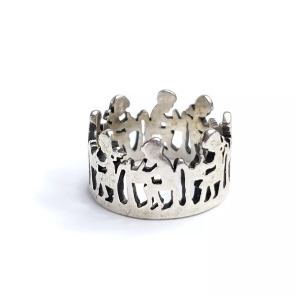 James Avery unisex school desk band ring